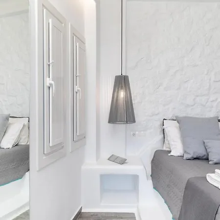 El_puerto Luxury Port * Naxos City